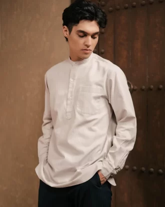 LARUSSO Khair Collection - Kemeja Koko Kurta Pria Polos Lengan Panjang - Broken White